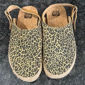 Reef Leopard Cushion Sage Clog Sandals